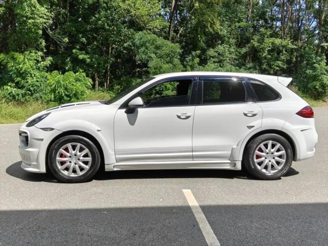 2013 Porsche Cayenne GTS
