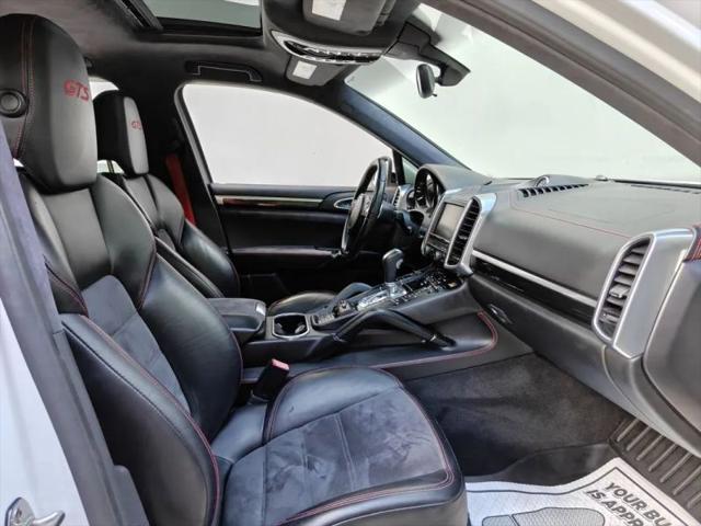 2013 Porsche Cayenne GTS