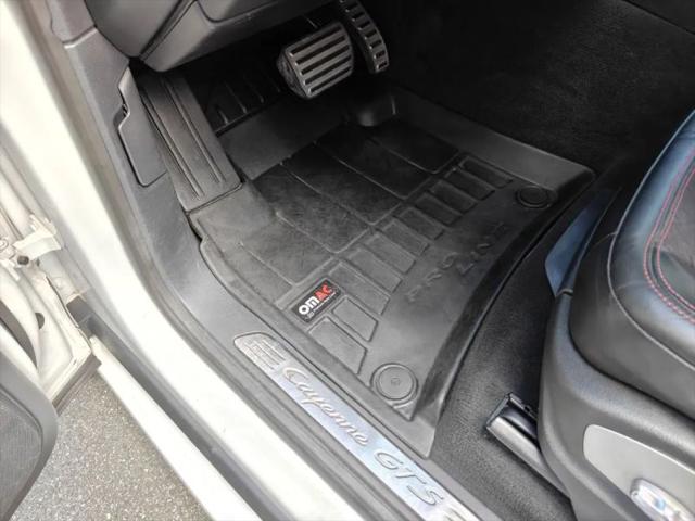 2013 Porsche Cayenne GTS
