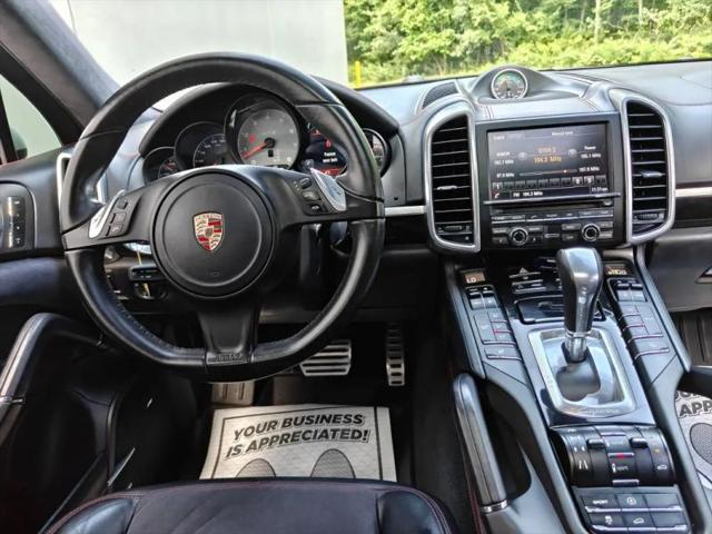 2013 Porsche Cayenne GTS