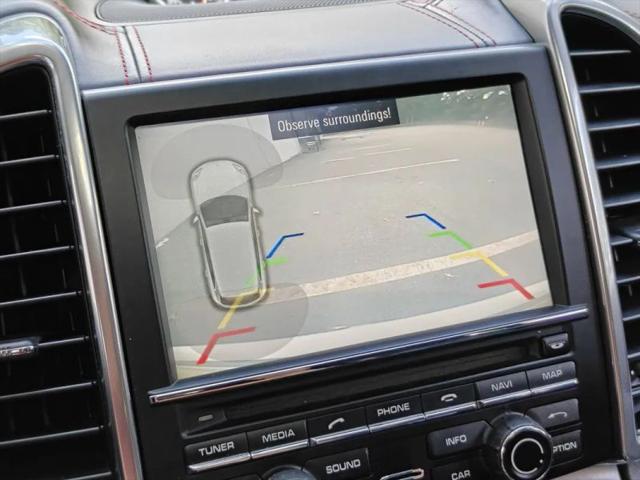 2013 Porsche Cayenne GTS
