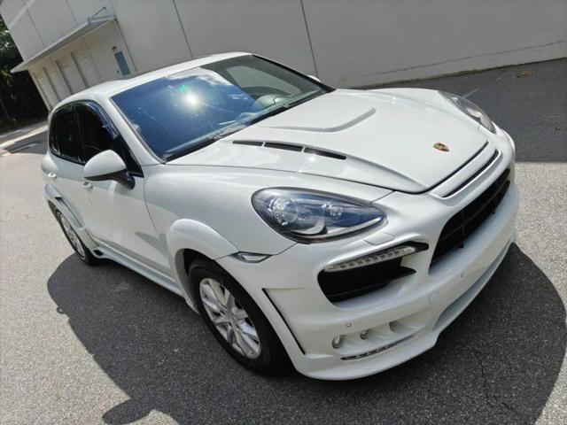2013 Porsche Cayenne GTS