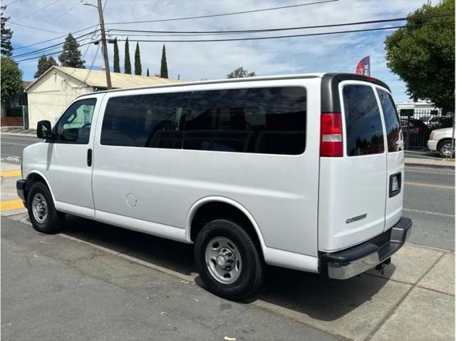 2017 Chevrolet Express LT