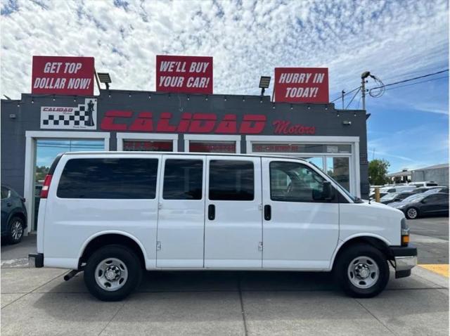 2017 Chevrolet Express LT