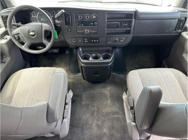 2017 Chevrolet Express LT