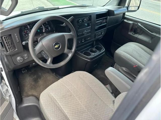 2017 Chevrolet Express LT