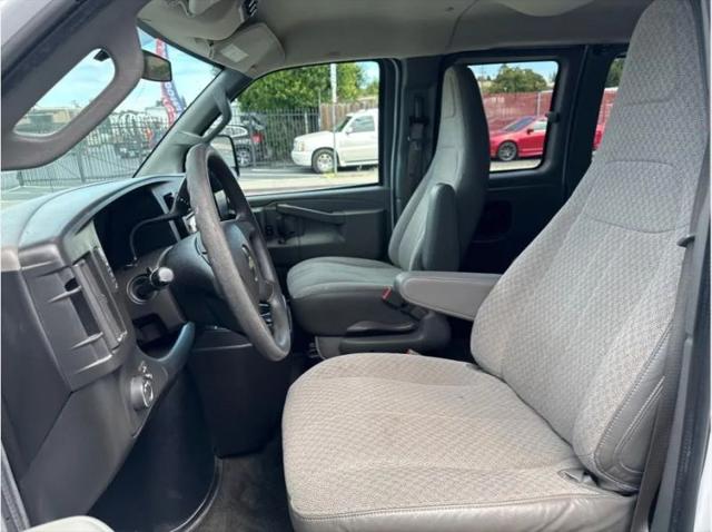 2017 Chevrolet Express LT