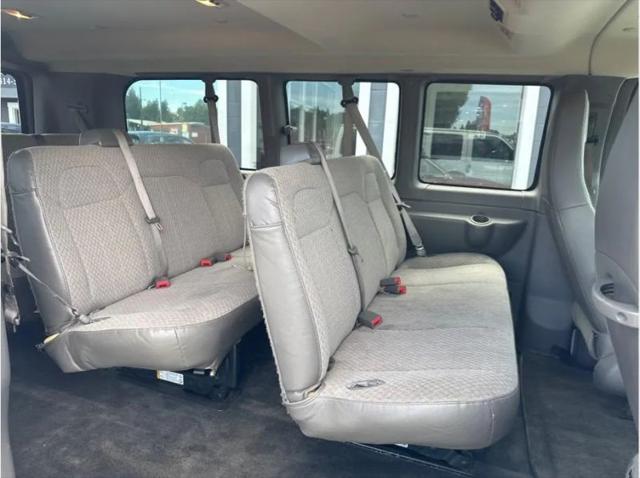 2017 Chevrolet Express LT