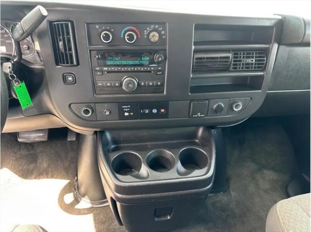 2017 Chevrolet Express LT