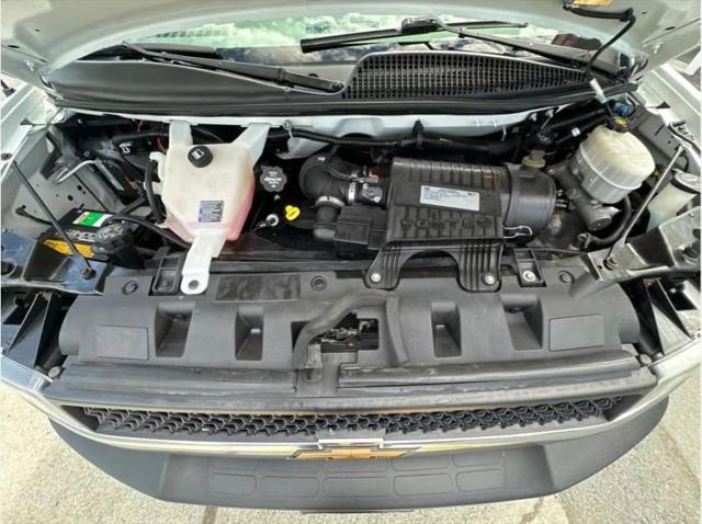 2017 Chevrolet Express LT