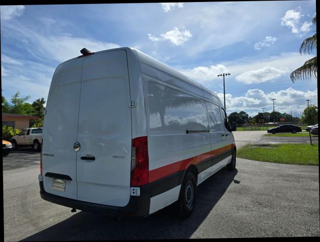 2021 Freightliner Sprinter High Roof I4