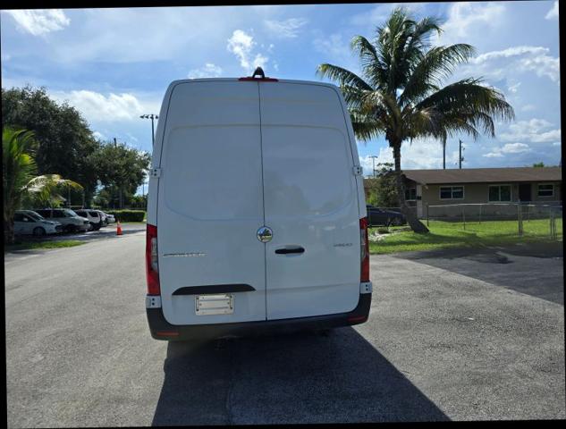 2021 Freightliner Sprinter High Roof I4