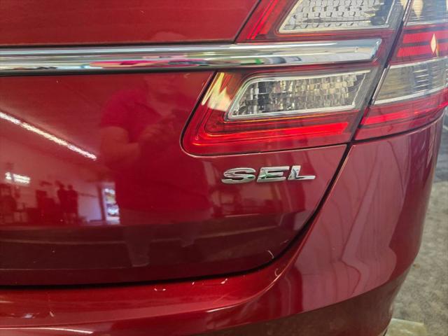 2018 Ford Taurus SEL
