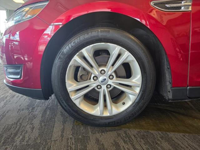 2018 Ford Taurus SEL