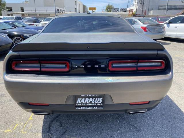 2019 Dodge Challenger SXT