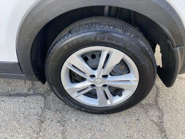 2024 Nissan Kicks S Xtronic CVT