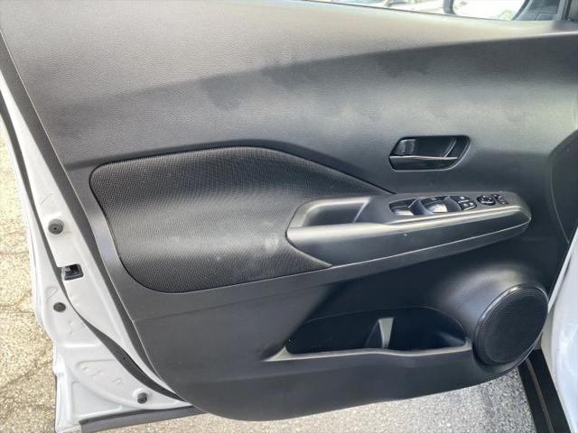 2024 Nissan Kicks S Xtronic CVT