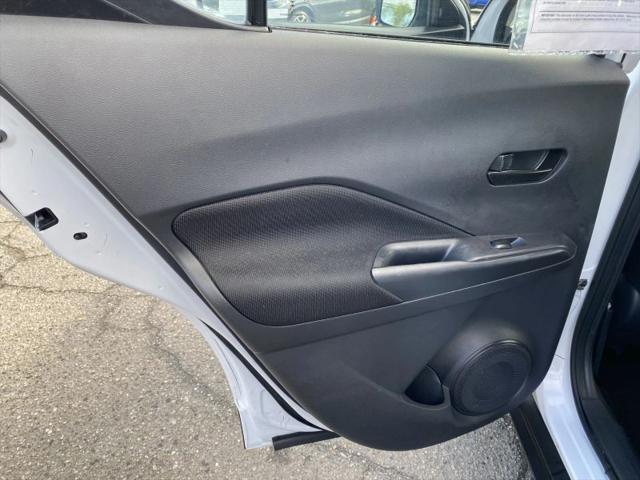 2024 Nissan Kicks S Xtronic CVT