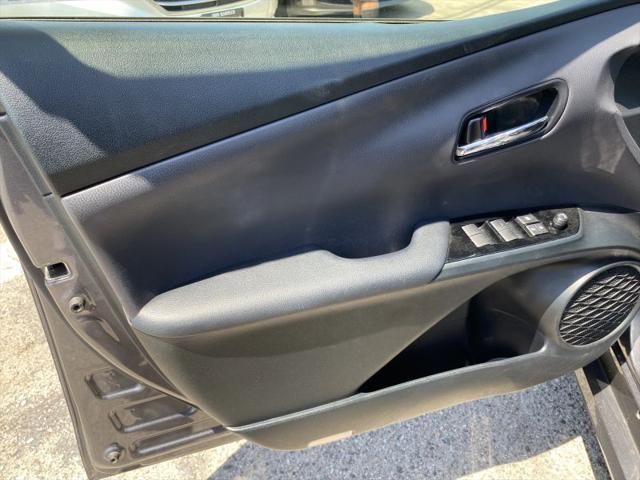 2021 Toyota Prius LE