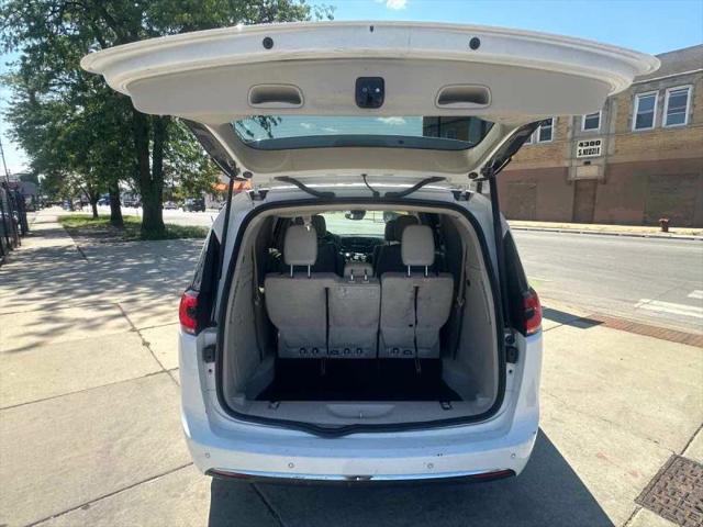 2021 Chrysler Pacifica Hybrid Touring L