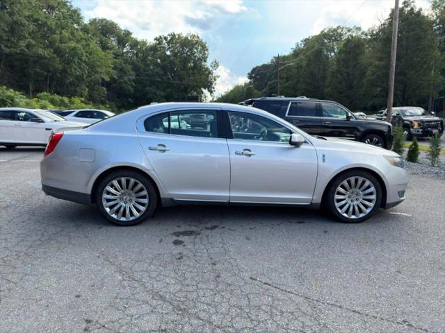 2013 Lincoln MKS Base