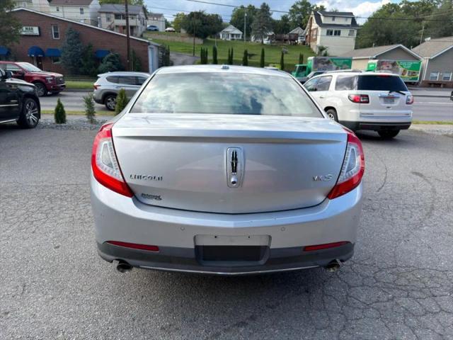 2013 Lincoln MKS Base