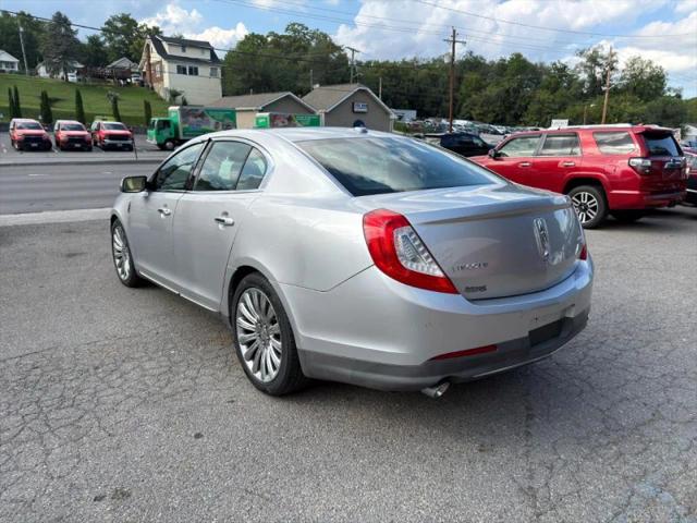 2013 Lincoln MKS Base