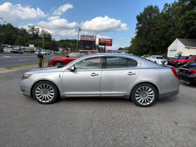 2013 Lincoln MKS Base
