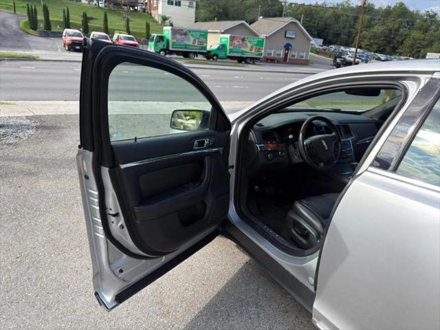 2013 Lincoln MKS Base