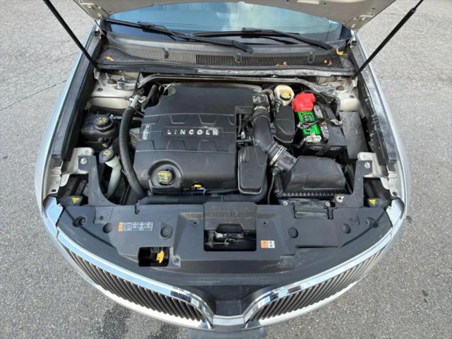 2013 Lincoln MKS Base