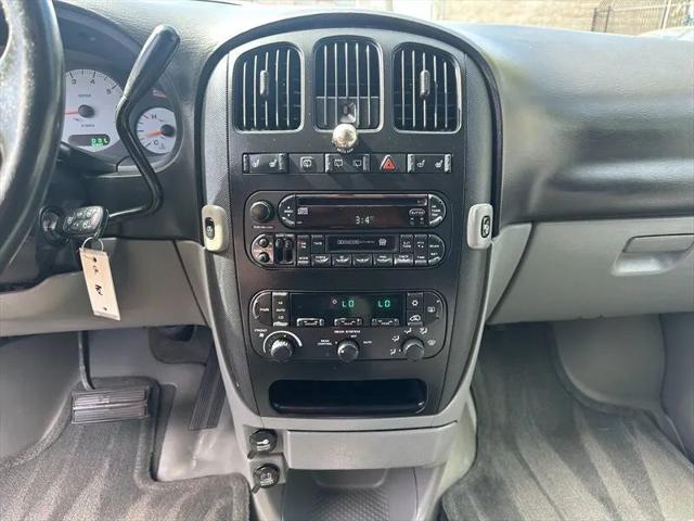 2004 Dodge Grand Caravan SXT