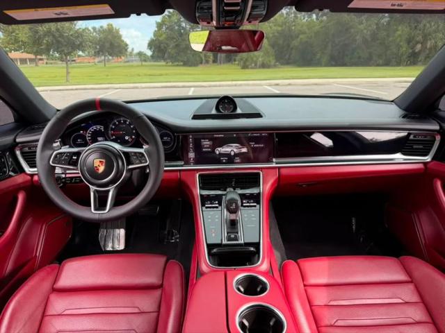 2020 Porsche Panamera 4S
