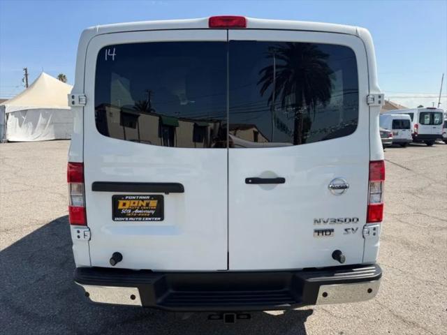2015 Nissan 3500 SV V8