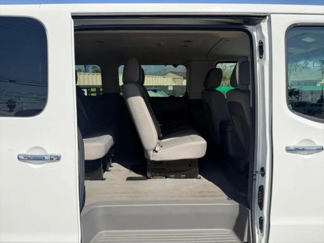 2015 Nissan 3500 SV V8