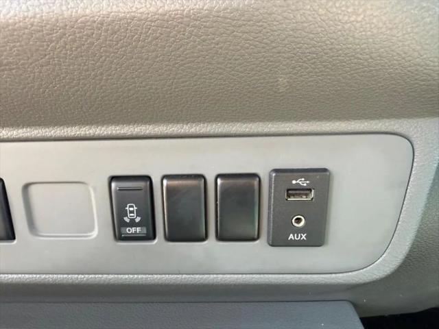 2015 Nissan 3500 SV V8
