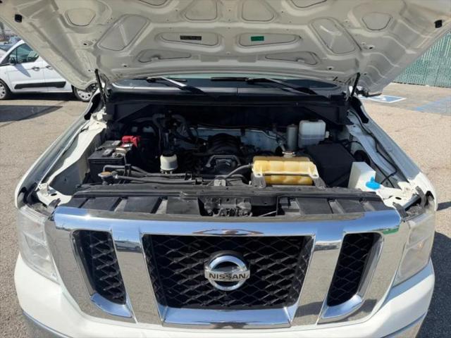 2015 Nissan 3500 SV V8