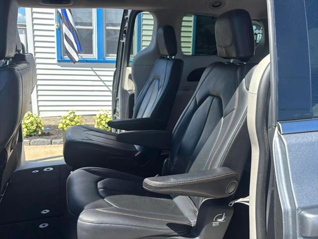 2020 Chrysler Pacifica Touring L
