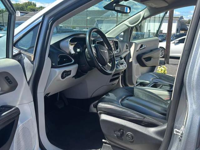 2020 Chrysler Pacifica Touring L