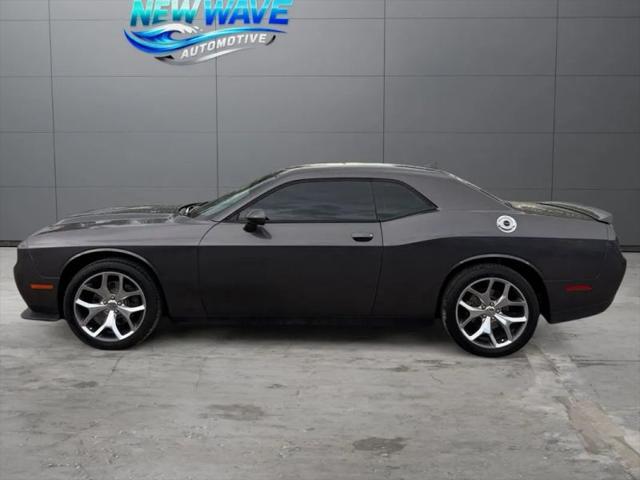 2015 Dodge Challenger SXT Plus