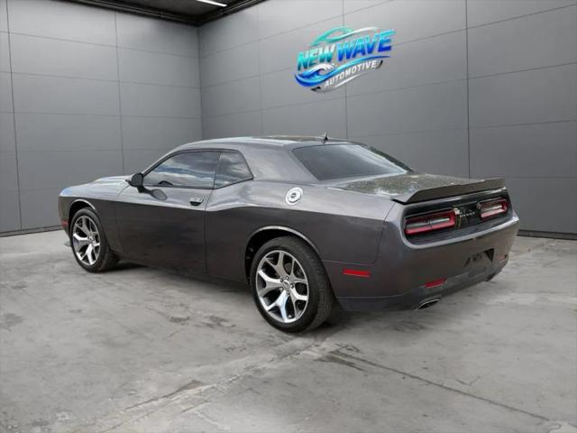 2015 Dodge Challenger SXT Plus