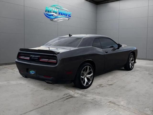 2015 Dodge Challenger SXT Plus