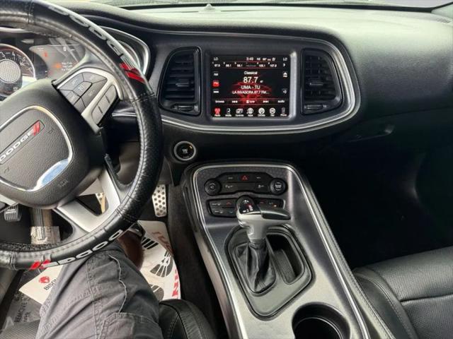 2015 Dodge Challenger SXT Plus