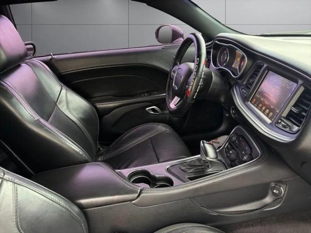 2015 Dodge Challenger SXT Plus