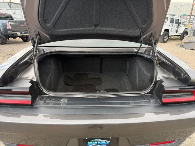 2015 Dodge Challenger SXT Plus