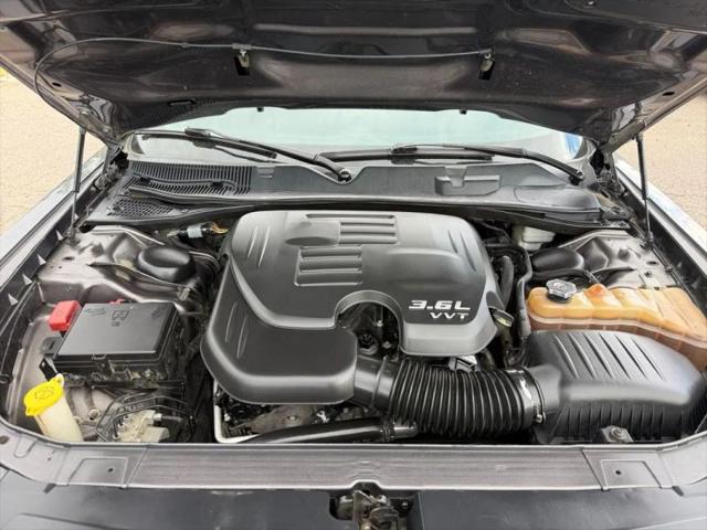 2015 Dodge Challenger SXT Plus