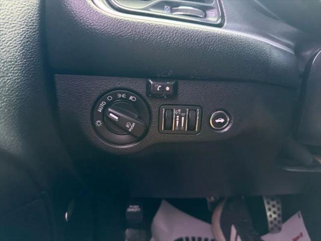 2015 Dodge Challenger SXT Plus