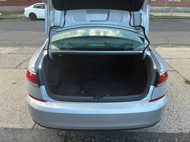 2020 Volkswagen Passat 2.0T R-Line