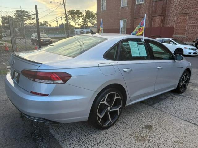 2020 Volkswagen Passat 2.0T R-Line