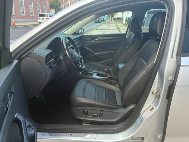 2020 Volkswagen Passat 2.0T R-Line
