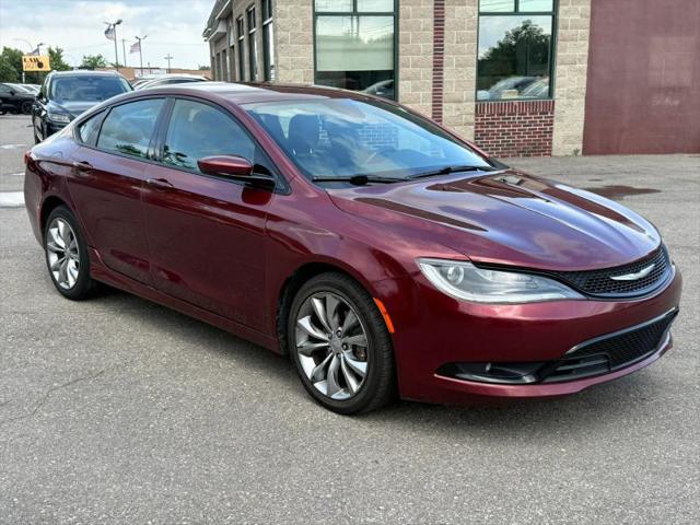 2016 Chrysler 200 S